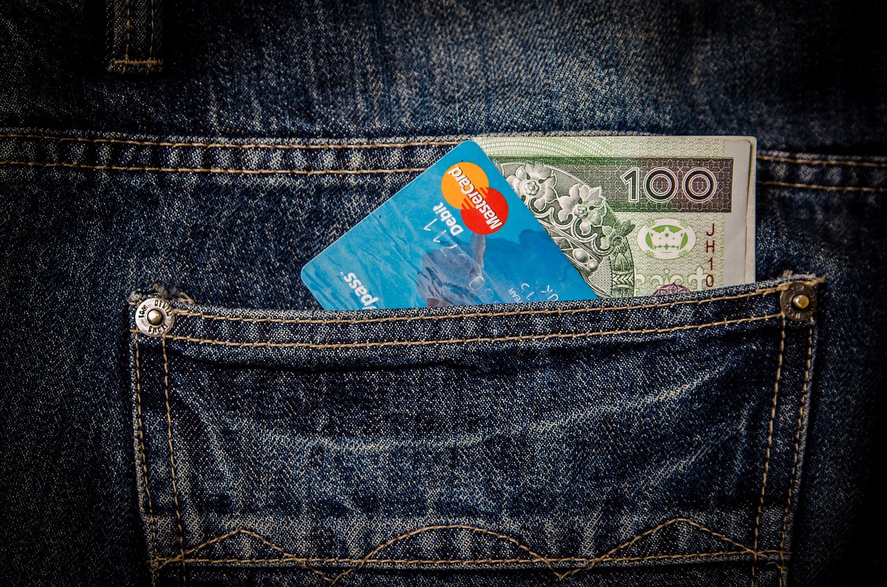 découvrez les limites de carte pour gérer vos dépenses en toute sécurité et optimiser l'utilisation de vos moyens de paiement.