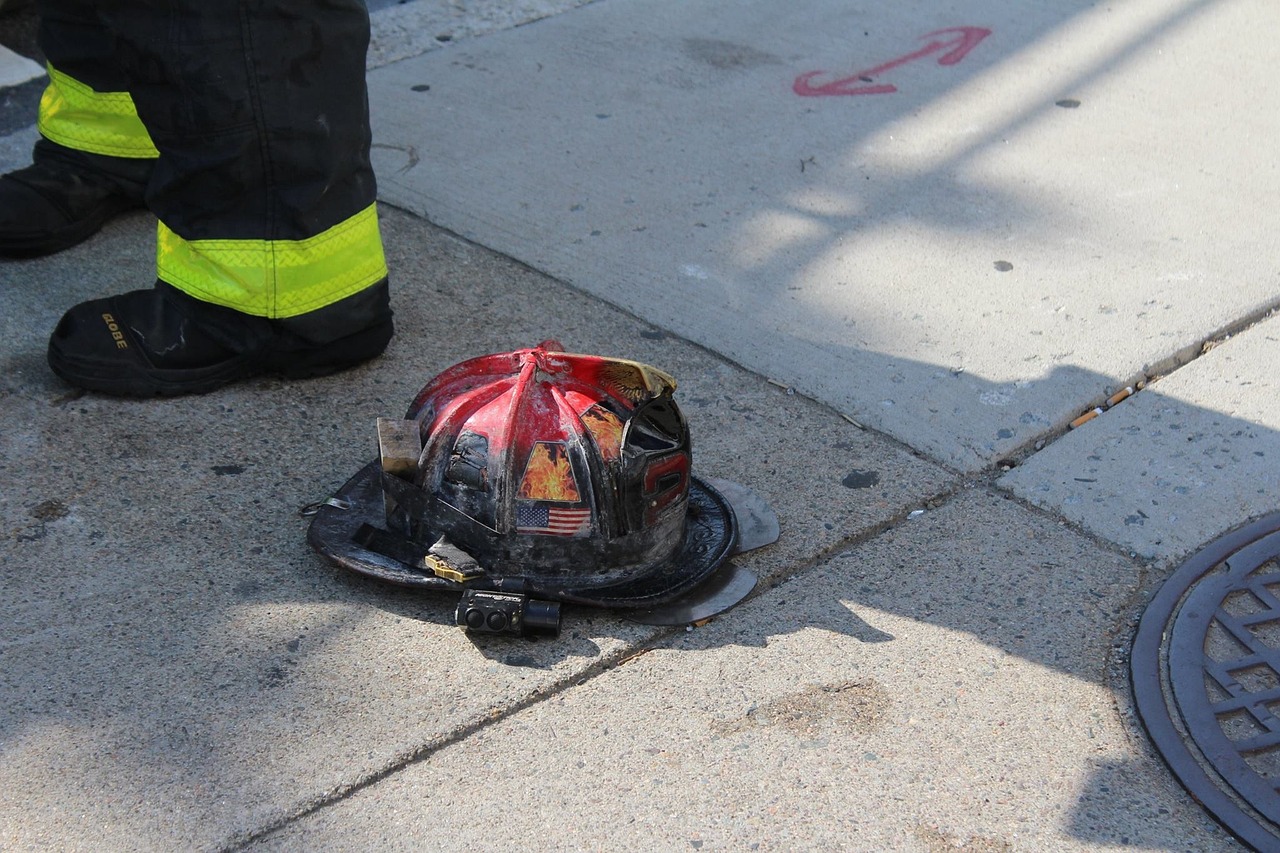 découvrez notre équipement de sécurité incendie fiable et efficace pour protéger vos biens et garantir la sécurité de tous en cas d'urgence.