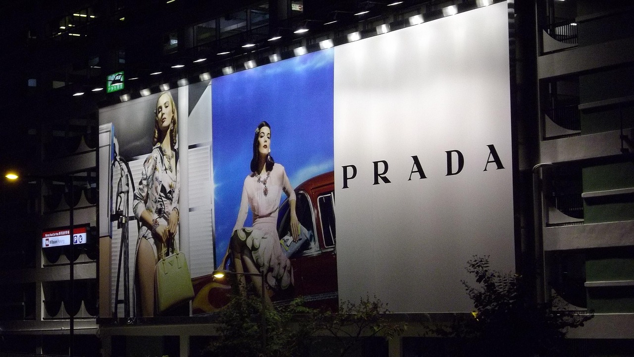 découvrez les marques de mode de luxe les plus prestigieuses alliant élégance, qualité et design exceptionnel pour un style raffiné.